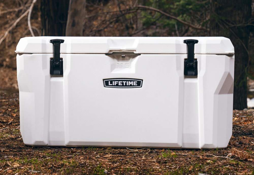 outdoor beverage bar with cooler and mini fridge