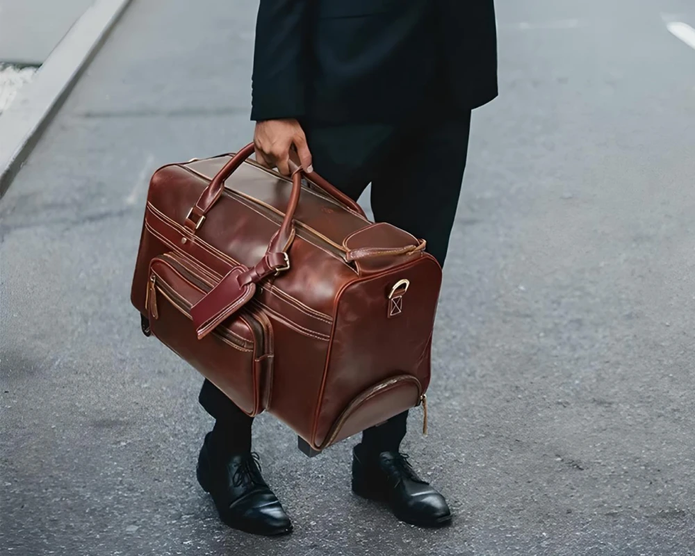 suit luggage with wheels